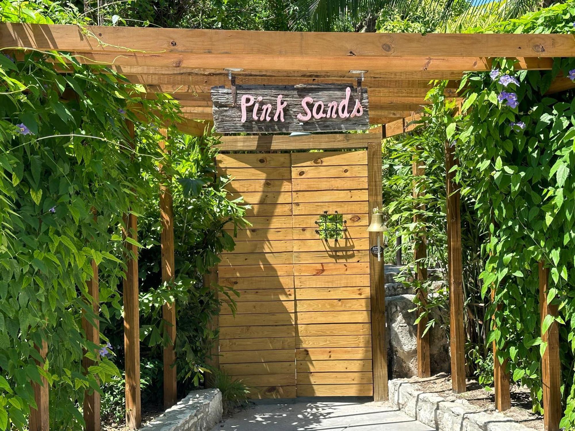 Pink Sands Resort Dunmore Town Exteriör bild
